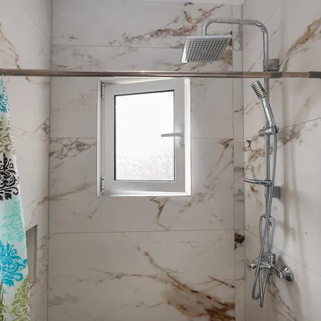 Noke ゲストハウス ベラト